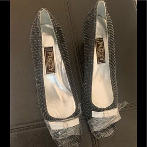 Dress 2 1/2” block heels shoes NWOT